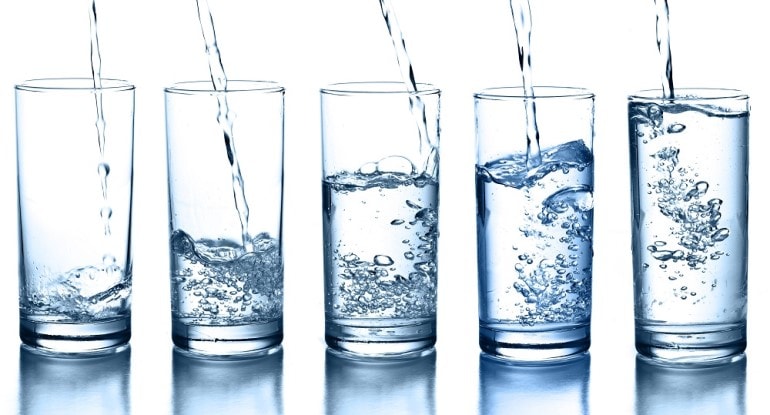 Günlük su tüketimi 1.5 ile 2 litre arasında olmalıdır.