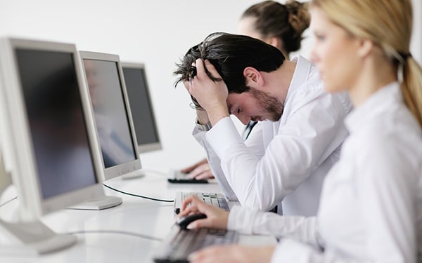 Zor patronla başa çıkmanın yolları Ofix Blog'da...