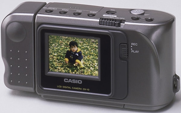 Casio QV-10 Dijital Fotoğraf Makinesi
