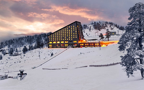 Türkiye'nin en iyi 10 kayak merkezi içinde yer alan Kartalkaya hakkında faydalı bilgiler Ofix Blog'da...