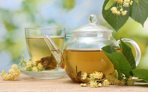 Ihlamur çayı, öksürüğe iyi gelen bitki çayları içindedir.