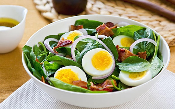 Sağlıklı salata hazırlama konusunda faydalı bilgiler Ofix Blog'da...