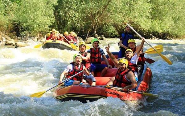 Türkiye'de rafting yapılacak en iyi 10 nehir hakkında faydalı bilgiler Ofix Blog'da...