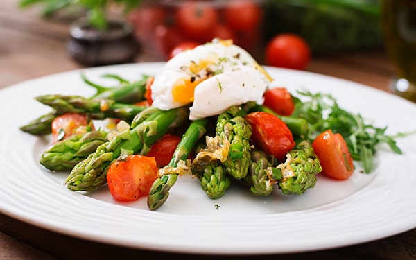 En sağlıklı yaz salataları hakkında faydalı bilgiler Ofix Blog'da...