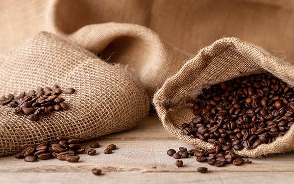 Kahve çekirdeği türleri ve özellikleri hakkında faydalı bilgiler Ofix Blog'da...