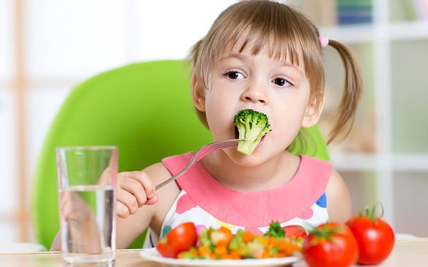 Çocuklar için sağlıklı beslenme alternatifleri Ofix Blog'da...