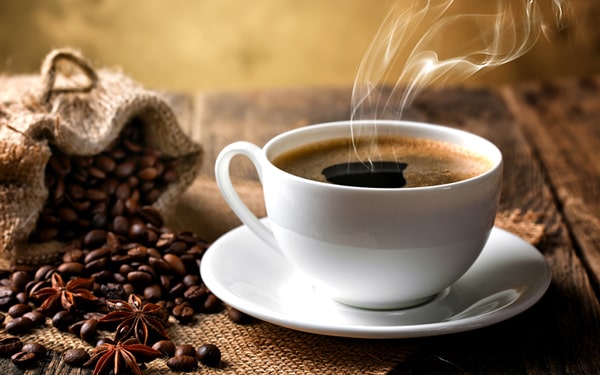 Aç karnına kahve içmenin zararları hakkında merak ettiklerinizi Ofix Blog'da bulabilir, kahve tüketim şeklinizi gözden geçirebilirsiniz.