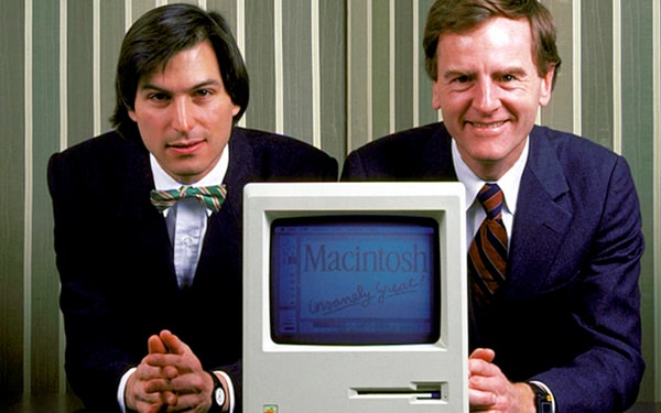 Steve Jobs'ın başarı hikayesini Ofix Blog'da bulabilir, Steve Jobs ve Apple hakkında merak ettiğiniz konuları öğrenebilirsiniz.