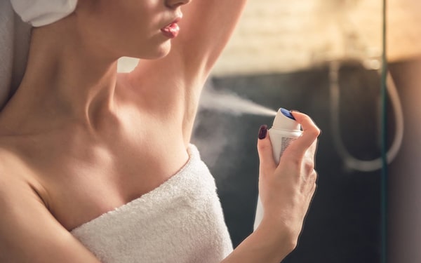 Deodorant kullanımı hakkında faydalı bilgiler Ofix Blog'da...