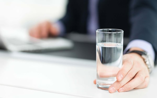 Soğuk su içmenin zararları Ofix Blog'da...
