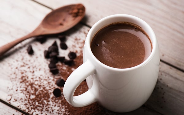 Lezzetli bir sıcak çikolata nasıl yapılır diye merak ediyorsanız Ofix Blog'u ziyaret edebilirsiniz...