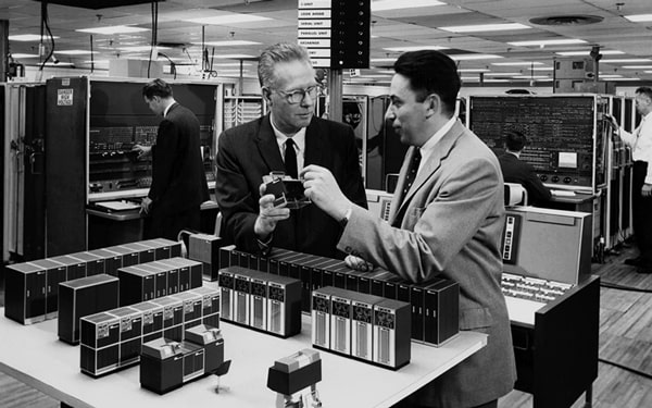 Charles Flint ve IBM hakkında merak ettikleriniz Ofix Blog'da...