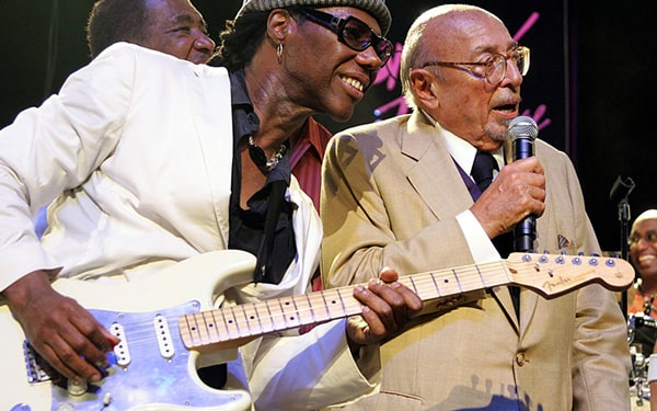 Ahmet Ertegün'ün başarı hikayesi Ofix Blog'da...