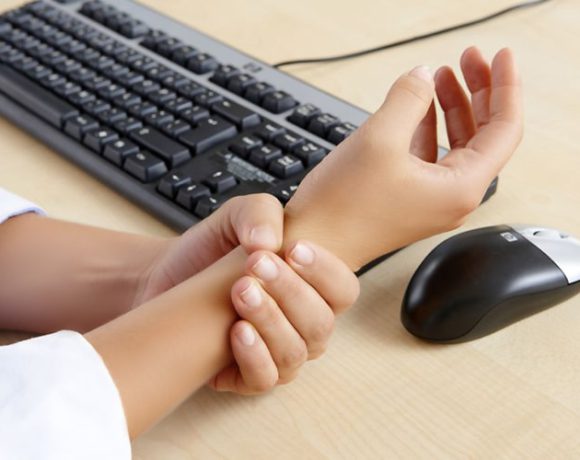 Mouse kullanırken el bileği ağrısının nedenleri Ofix Blog'da...
